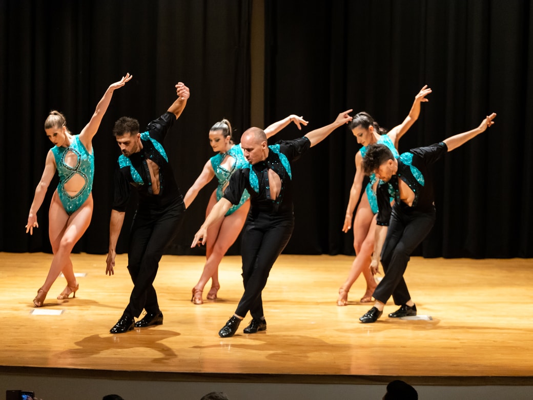 Ahinama Dance Company